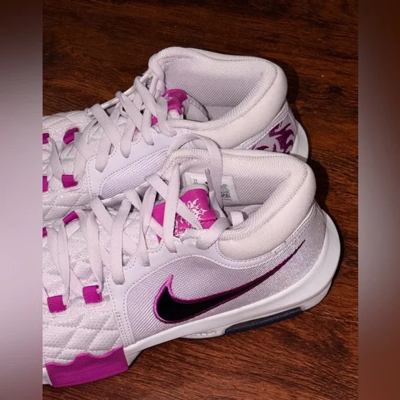 Nike lebron